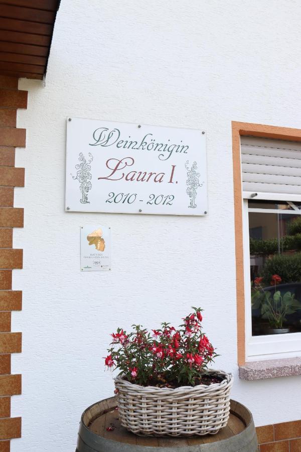 Weingut Und Gaestehaus Wolfgang Beth Kinheim 外观 照片